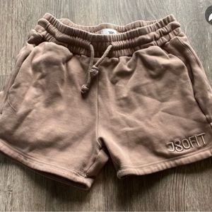 j80 recharge shorts